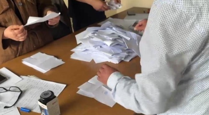 Çudira nga Pusteci/ Vetëm 15 votues në degën e PD, Berisha siguron 13 vota