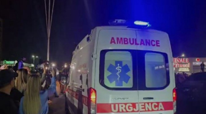 E rëndë në Korçë/ I tha fqinjës se ndihej keq, e moshuara ndërron jetë sapo i hap derën…