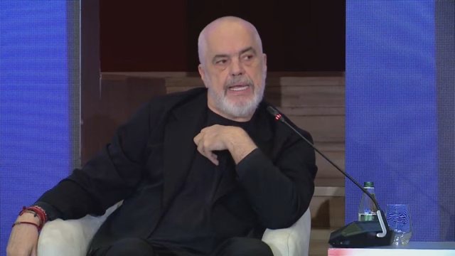Pas arkivolit në bulevard/ Reagon Rama :”Protesta juaj është marrë peng”