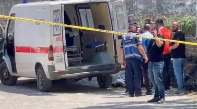 Korçë/ “Drejtonte ambulancën i dehur, shoferi përplas të moshuarin me biçikletë dhe e çon vetë në spital”