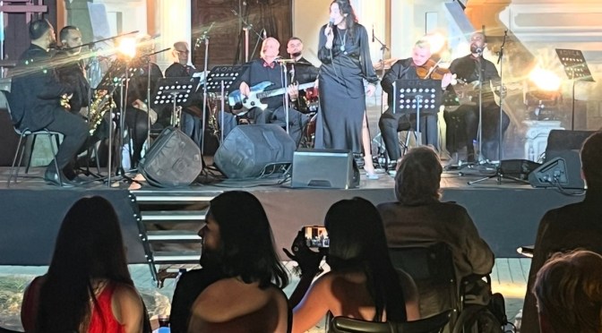 “Korça Serenata”/ Nata e parë sjell muzikë, emocione dhe atmosferë në qytet