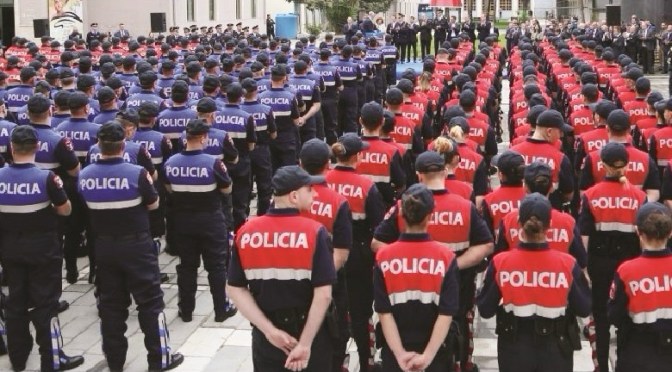 Do të bëhesh polic? / Zgjerohen kriteret, aplikime deri në 40 vjeç