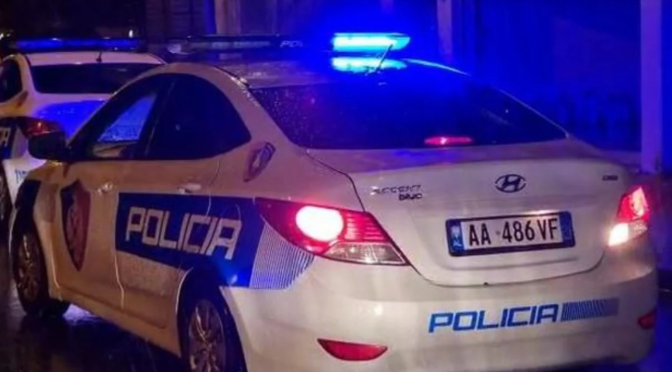 Korçë/ Sherri në banesë përfundon me s@patë, vëllai plagos vëllain …