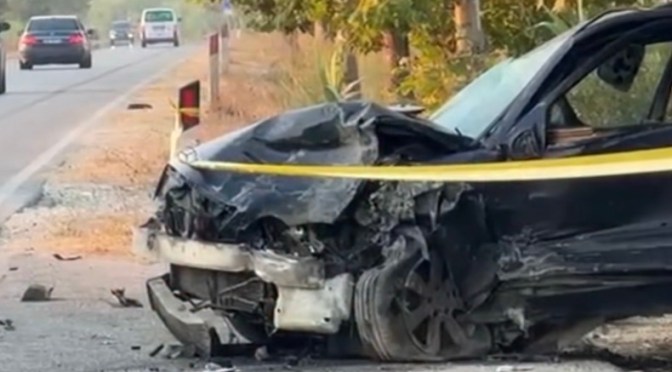Aksidenti tragjik/ Përplasen “Audi” dhe “Benz”, humb jetën 55-vjeçari, 4 të tjerë në spital