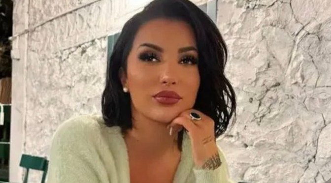 “As brekë, as nder s’ju lanë”Roza Lati : “Zemërohuni një herë”, mesazh i fortë për shoqërinë shqiptare…