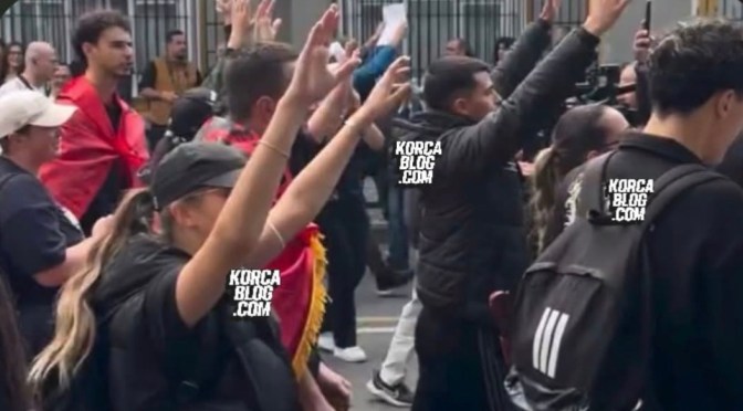 Erdhen studentët, nis protesta kombetare tek Ministria e Arsimit(Video)